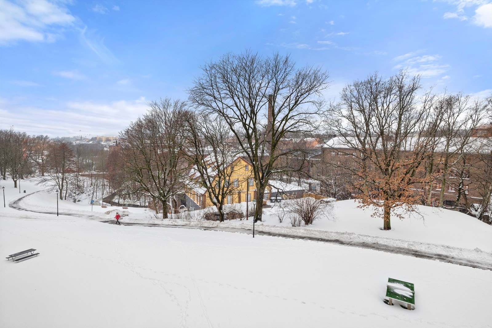 Fra soverommet er det et hyggelig utsyn mot Akerselva. Galleribilde