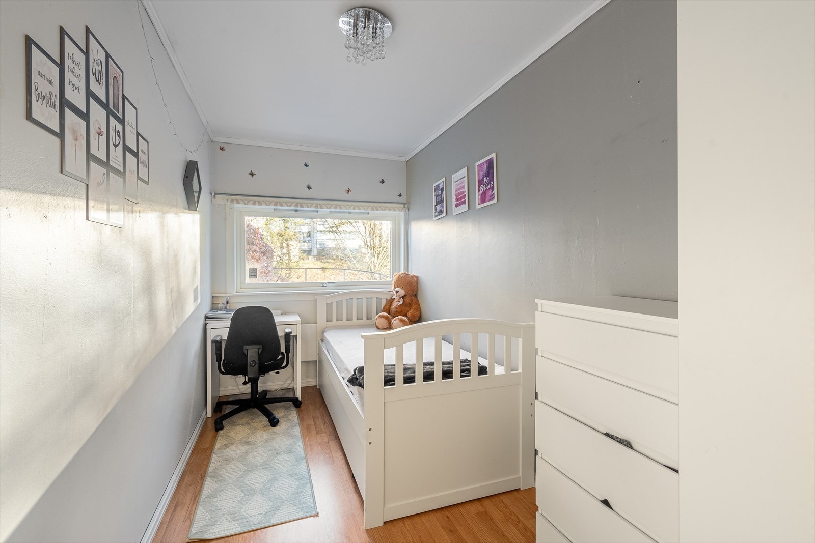 Soverom 2 og 3 passer utmerket til barnerom, gjesterom eller kontor Galleribilde