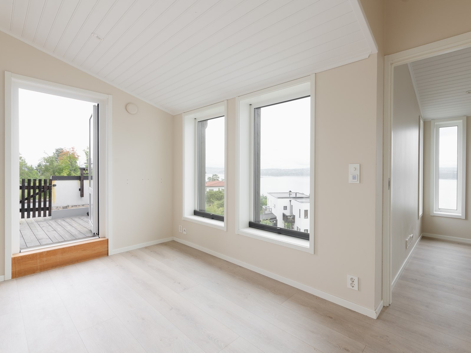 Adkomst til uteplass. Galleribilde