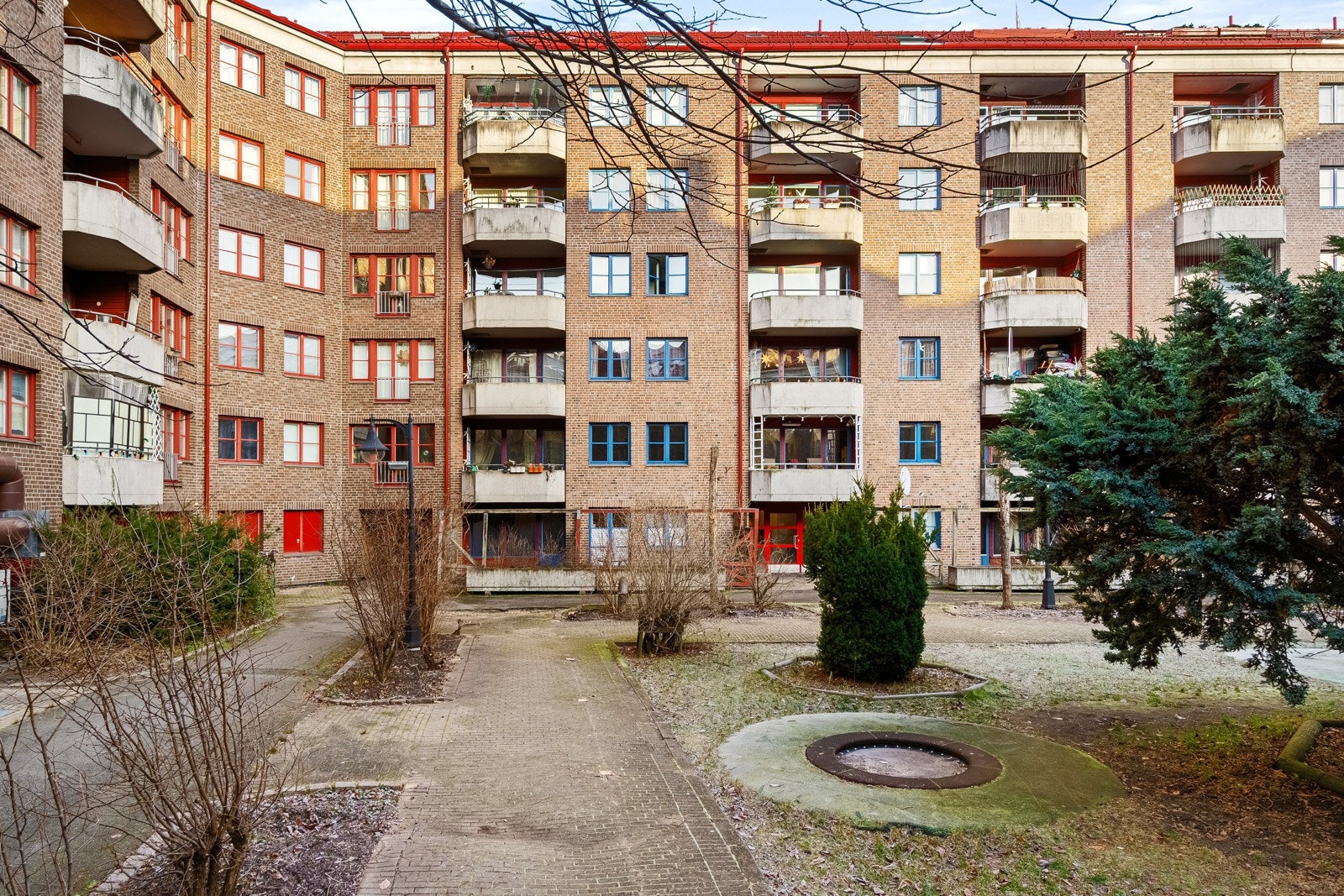 Seksjonen disponerer èn kjellerbod på fellesareal. Galleribilde