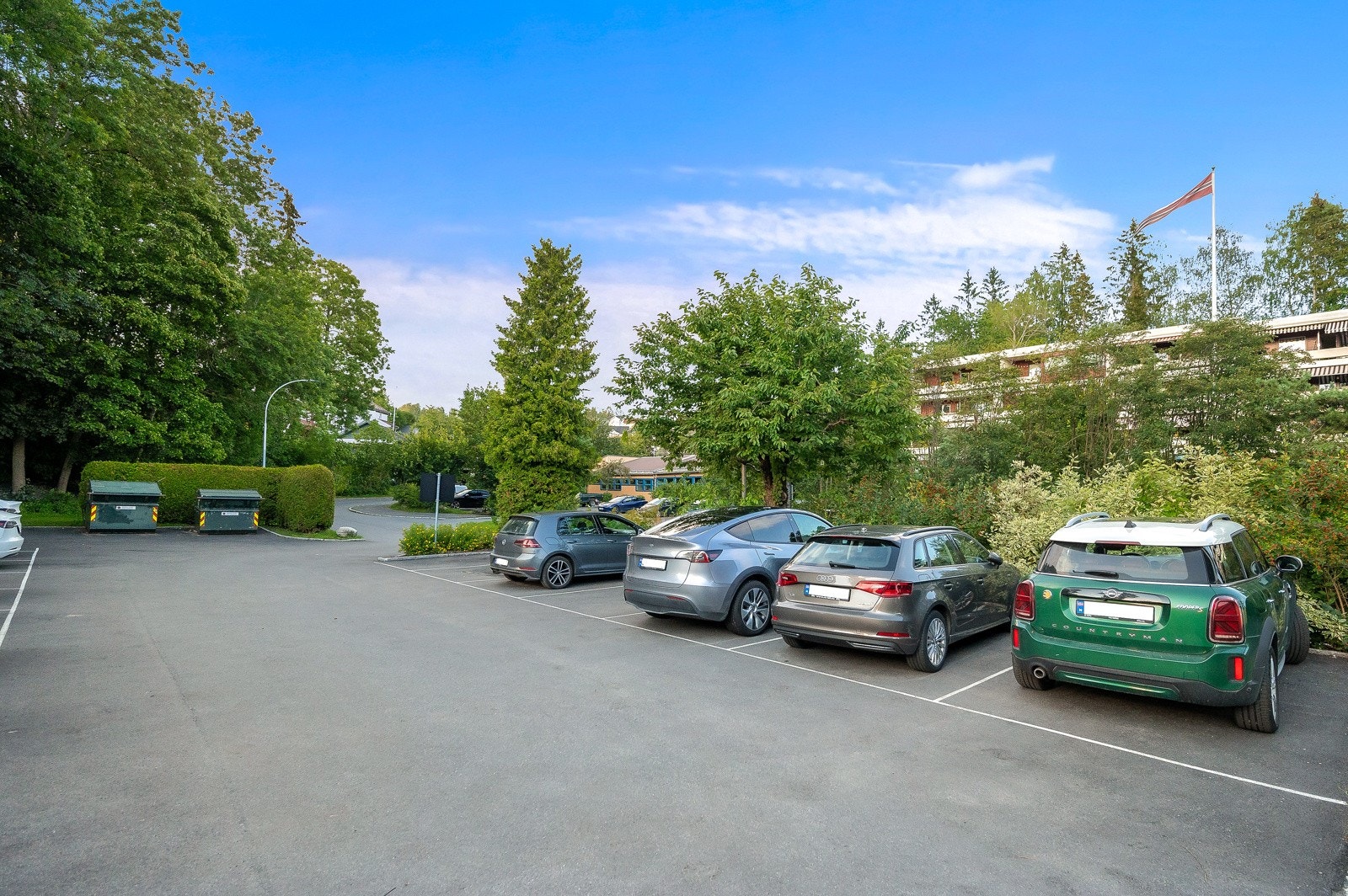 Gjesteparkering. Galleribilde