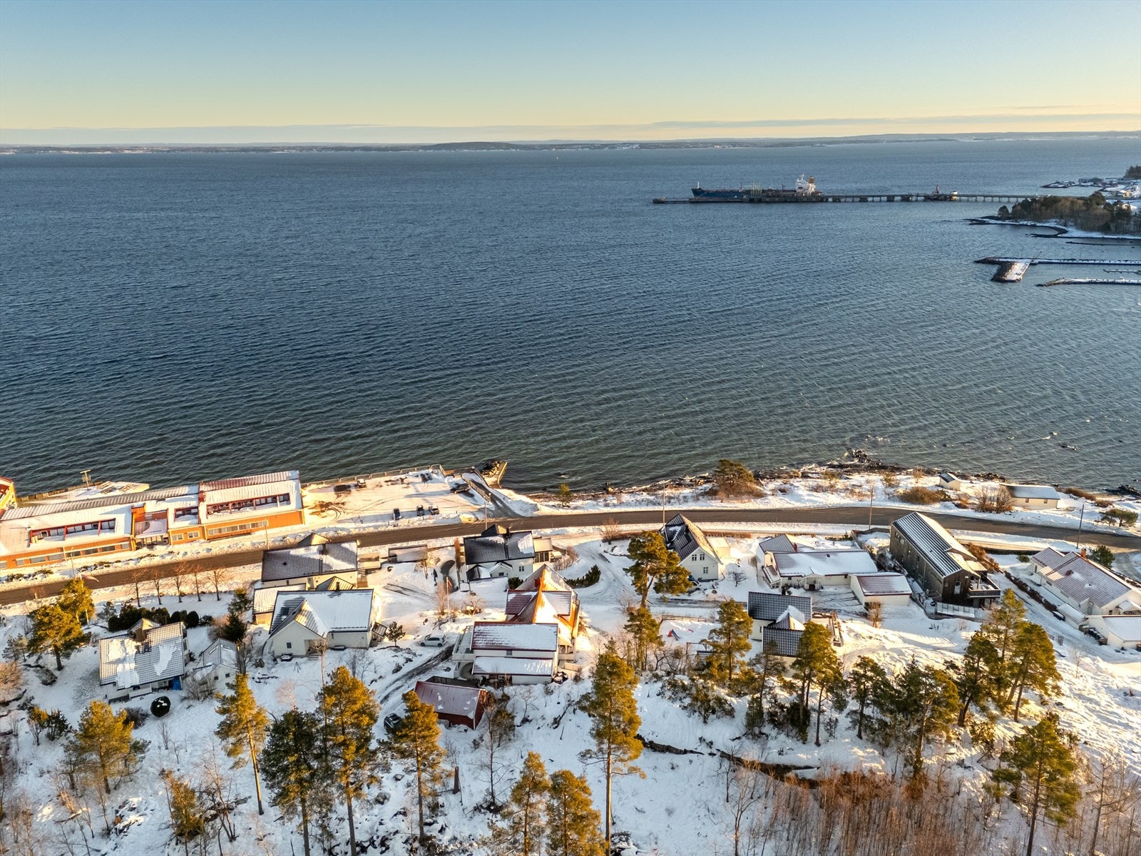 Velkommen til idylliske Åsgårdstrand og en hyggelig visning! Galleribilde