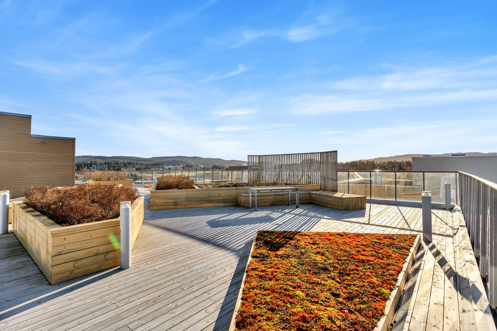 Beliggenheten er et perfekt utgangspunkt for deg som ønsker å ha nærhet til alt du trenger i hverdagen! Galleribilde