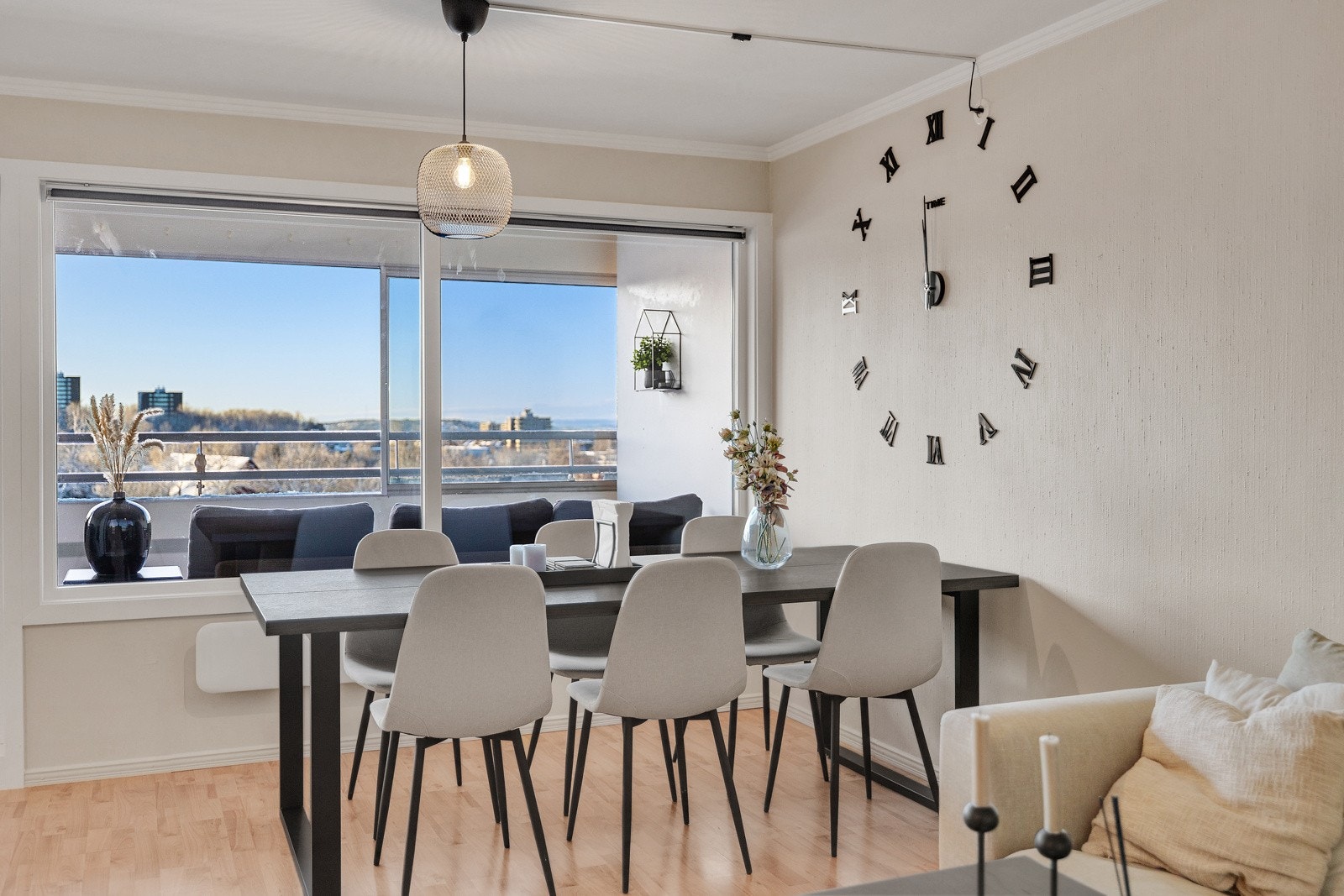Her er det god plass til å innrede spisestue Galleribilde