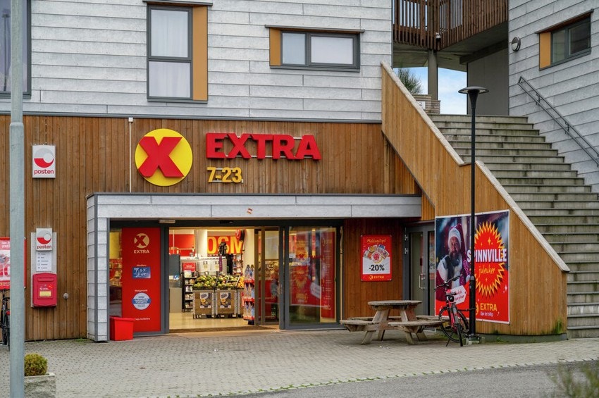 Extra Søreide finner man 8 min gange unna, eller 2 min med bil. Galleribilde