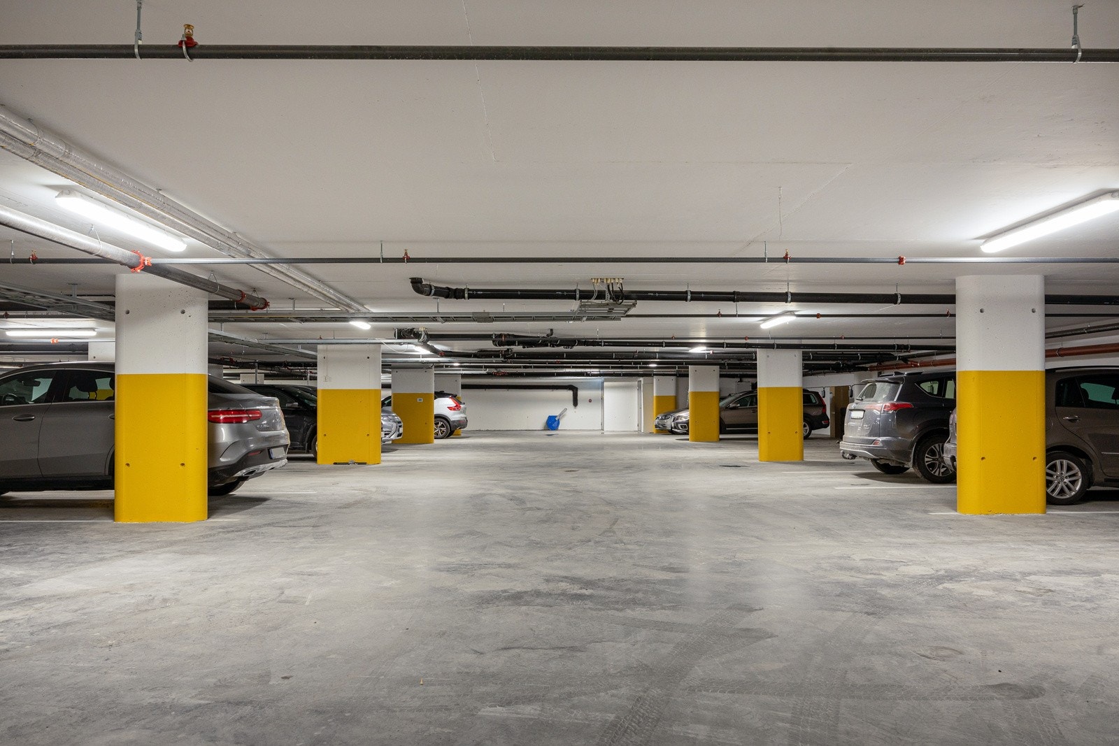 Egen plass i p-kjeller Galleribilde