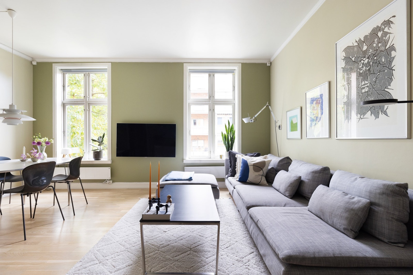 Leiligheten fremstår med moderne standard. Galleribilde