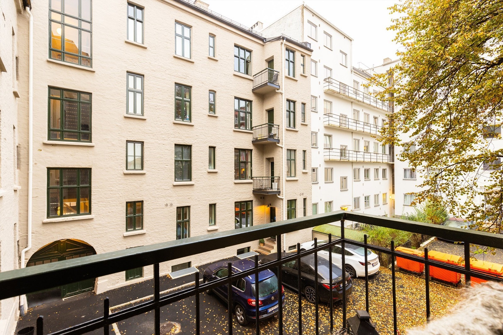 Balkong ut fra 2.etg. Galleribilde