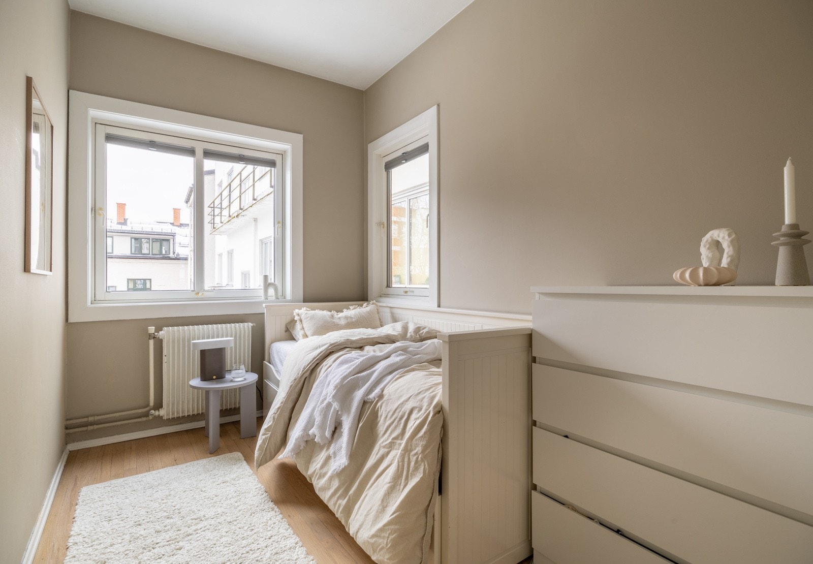 Også det andre soverommet er av fin størrelse, og egner seg som barnerom eller gjesterom. Galleribilde