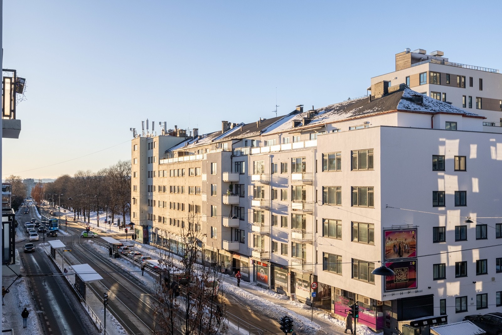 Leiligheten ligger høyt og fritt i byggets 4. etasje. Galleribilde