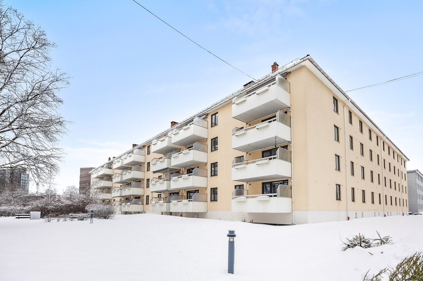 Flott bygård med tilgang til grønne områder. Galleribilde