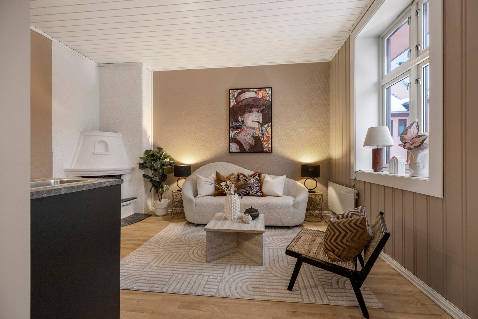 - Leiligheten har en fin intern beliggenhet i 3 etasje - Galleribilde