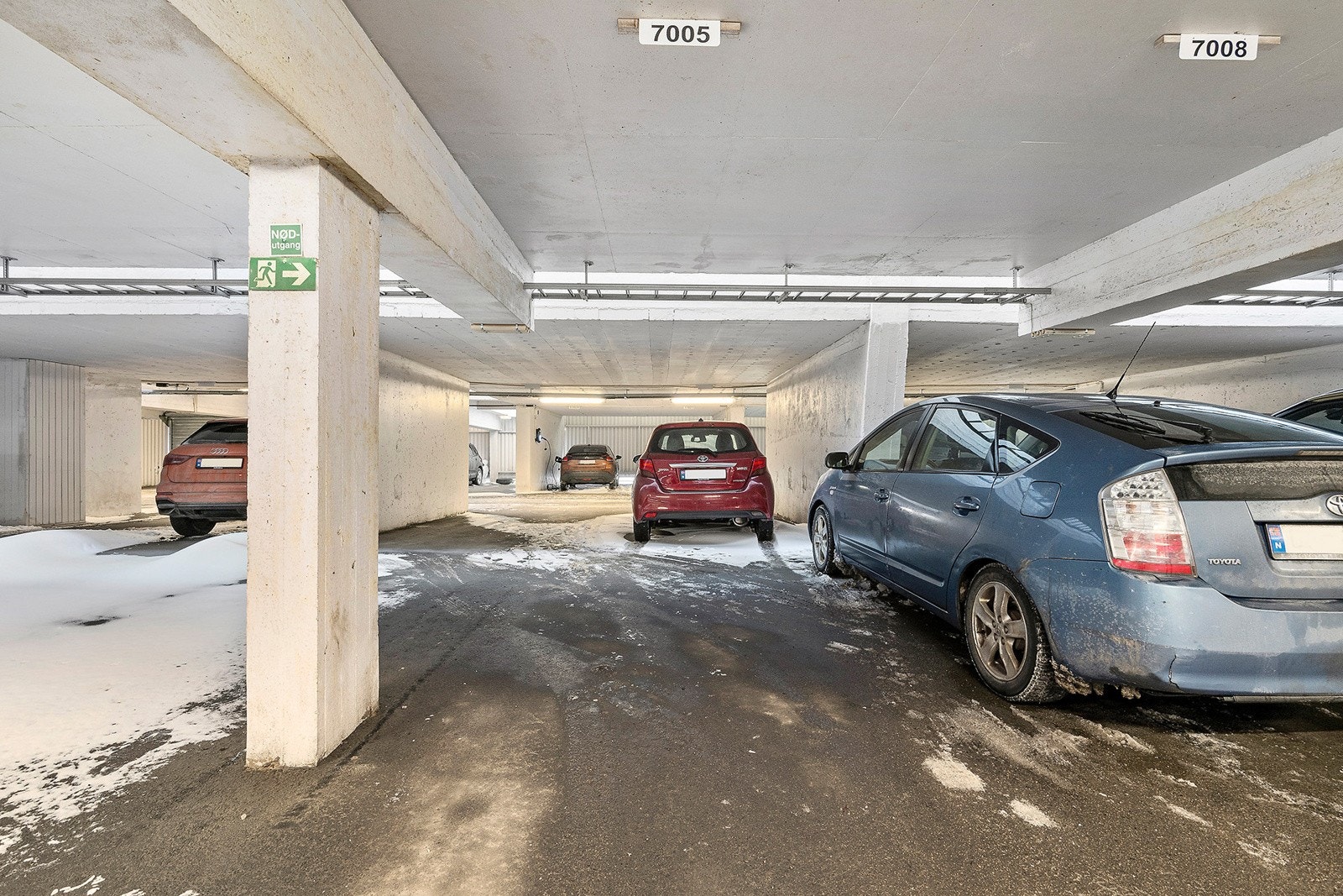 Garasjeplass medfølger Galleribilde