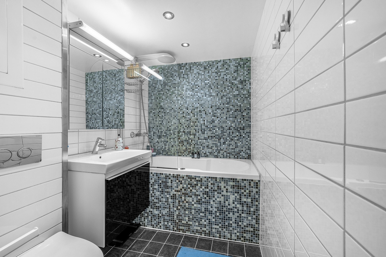 Bad i 2. etasje Galleribilde