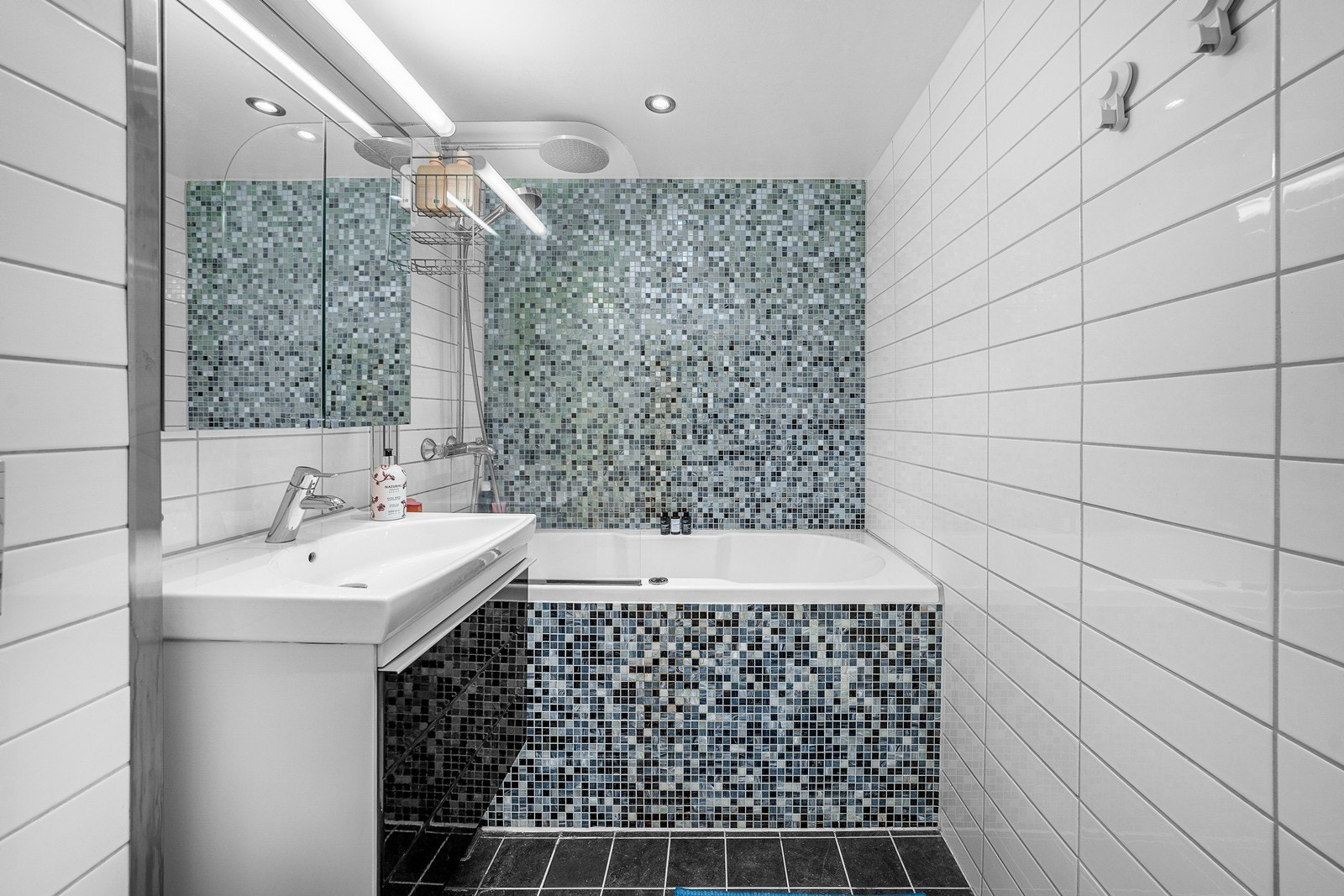 Bad i 2. etasje Galleribilde