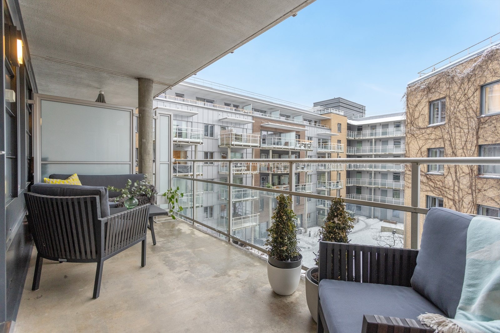 Her kan du innrede i flere soner og skape din egen grønne oase. Galleribilde