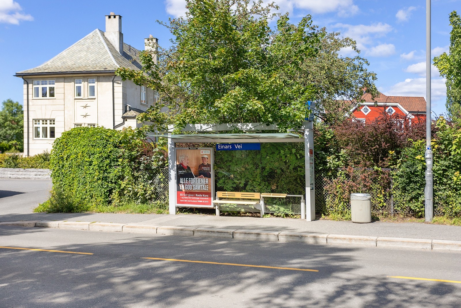 Kort vei til offentlig kommunikasjon. Galleribilde