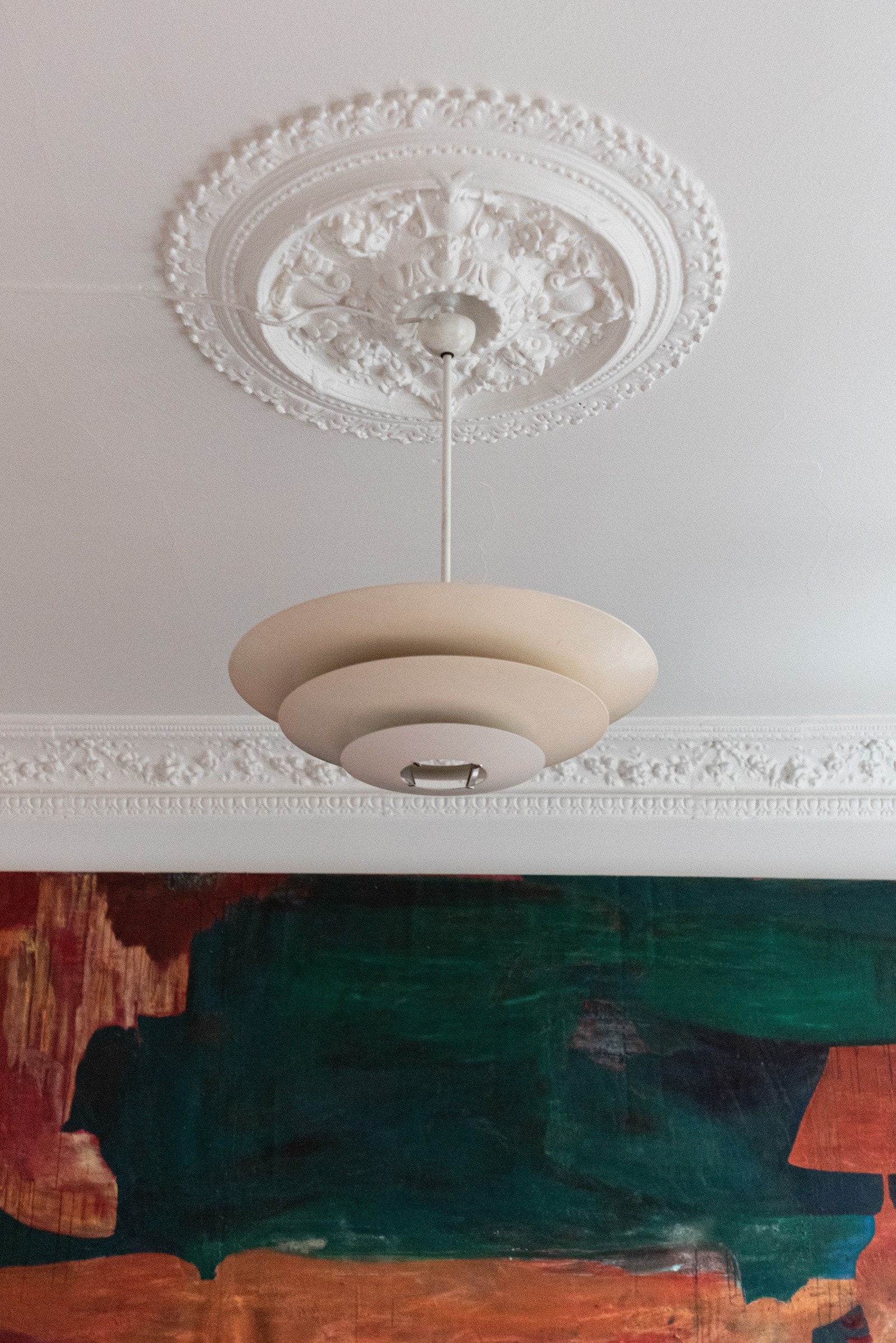 Nydelig rosett og stukkatur i stuen. Galleribilde