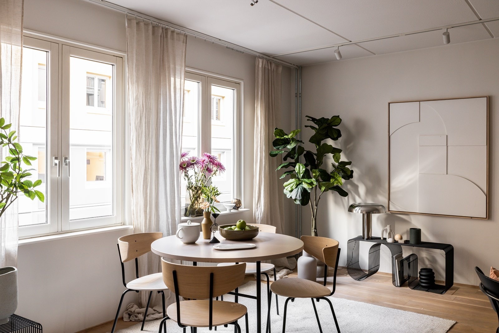 Innflytningsklar leilighet som ligger i et bygg fra 2003 med enkel heisadkomst Galleribilde