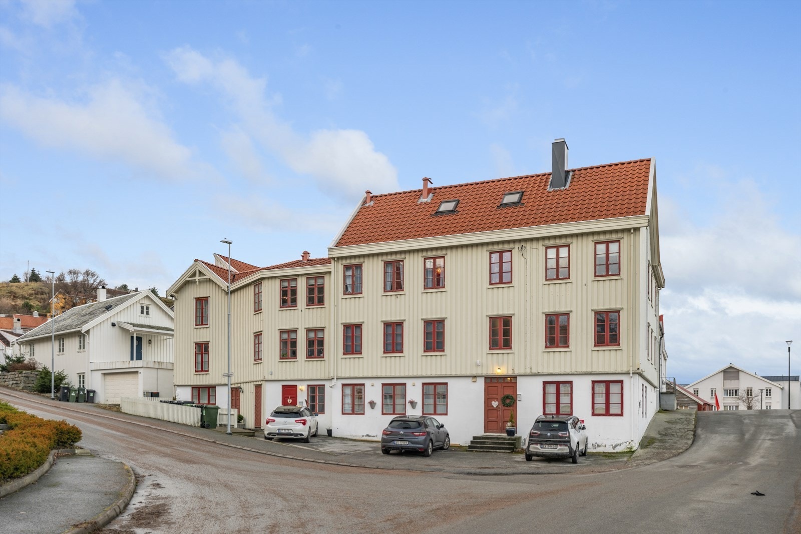 Din lokale eiendomsmegler Fredrik Rindahl har gleden av å presentere denne flotte leiligheten i Fiskergata 3! Galleribilde