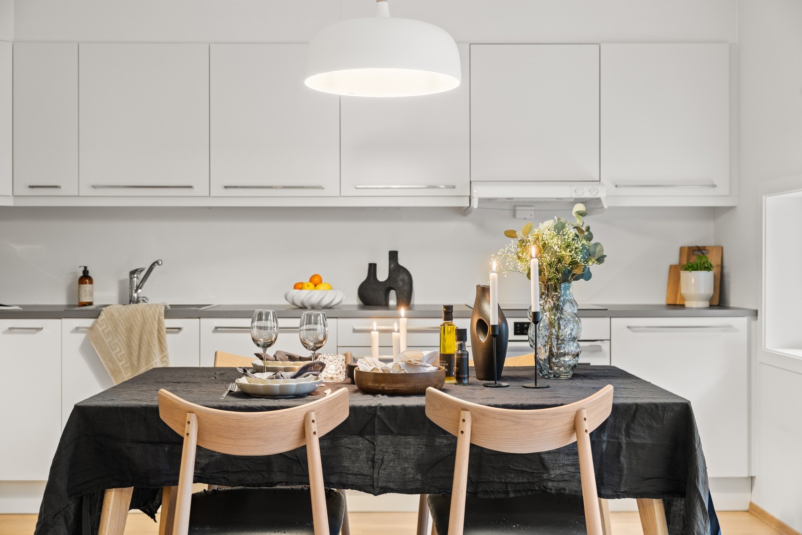 Varmtvann og fyring inkl. Lave strømutgifter. Galleribilde