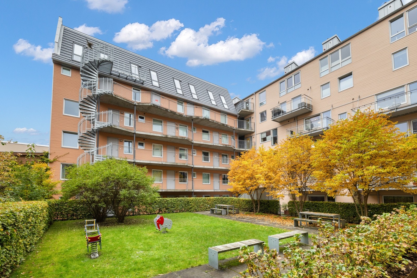 Fine, grønne lunger rett utenfor boligen. Galleribilde