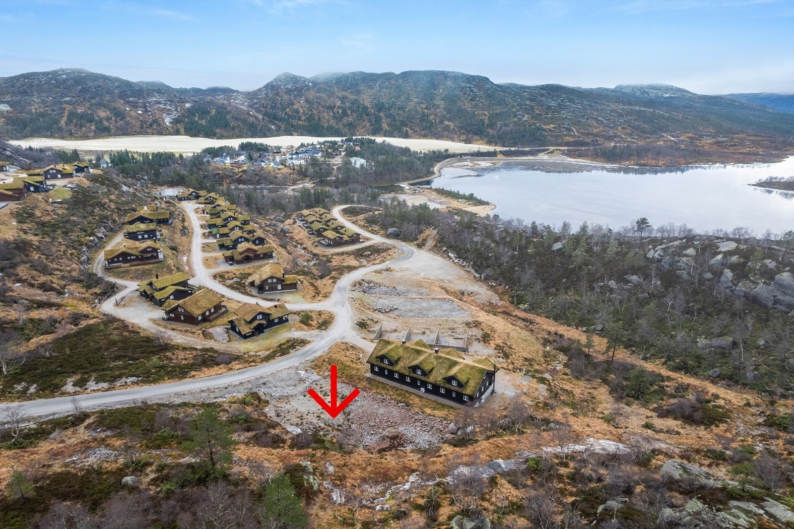 Tomten ligger på ca. 650 m.o.h. Galleribilde