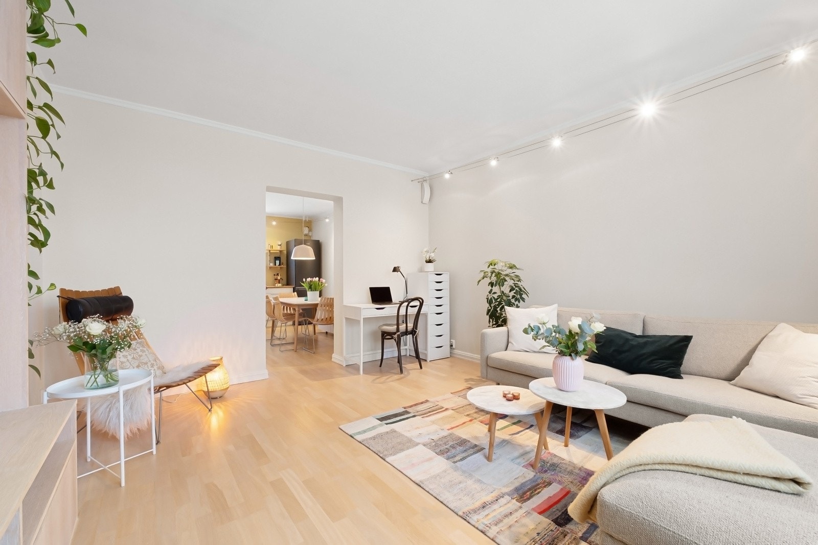 Det er god plass til generøst møblement i flere soner. Galleribilde