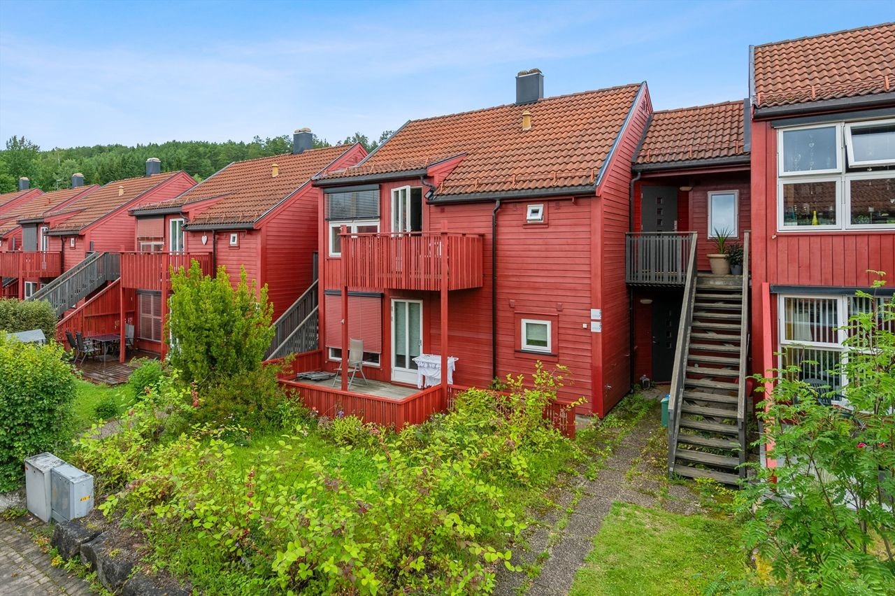 Velkommen til Furubergvegen 177E - en velholdt og pen leilighet i 2. etasje Galleribilde