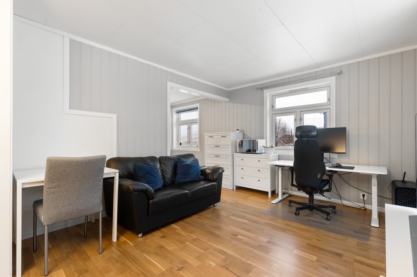 Denne delen er bestående av entré, stue, kjøkken, soverom og et baderom Galleribilde