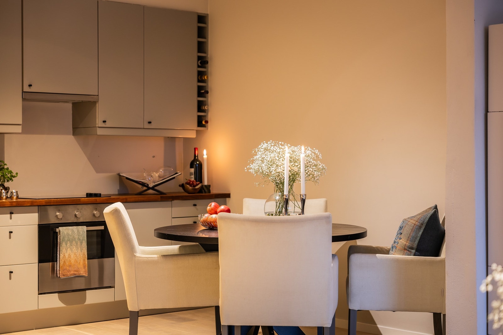 Fyring, v.vann og bredbånd er inkludert i fellesutgiftene. Galleribilde