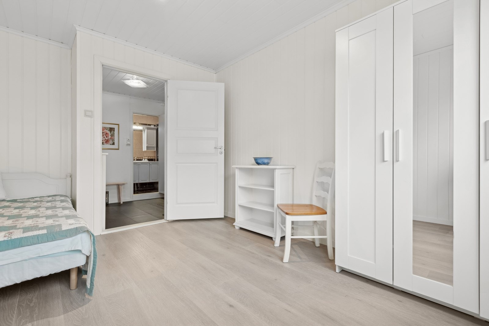 Soverom 2, har inngang fra entré. Galleribilde