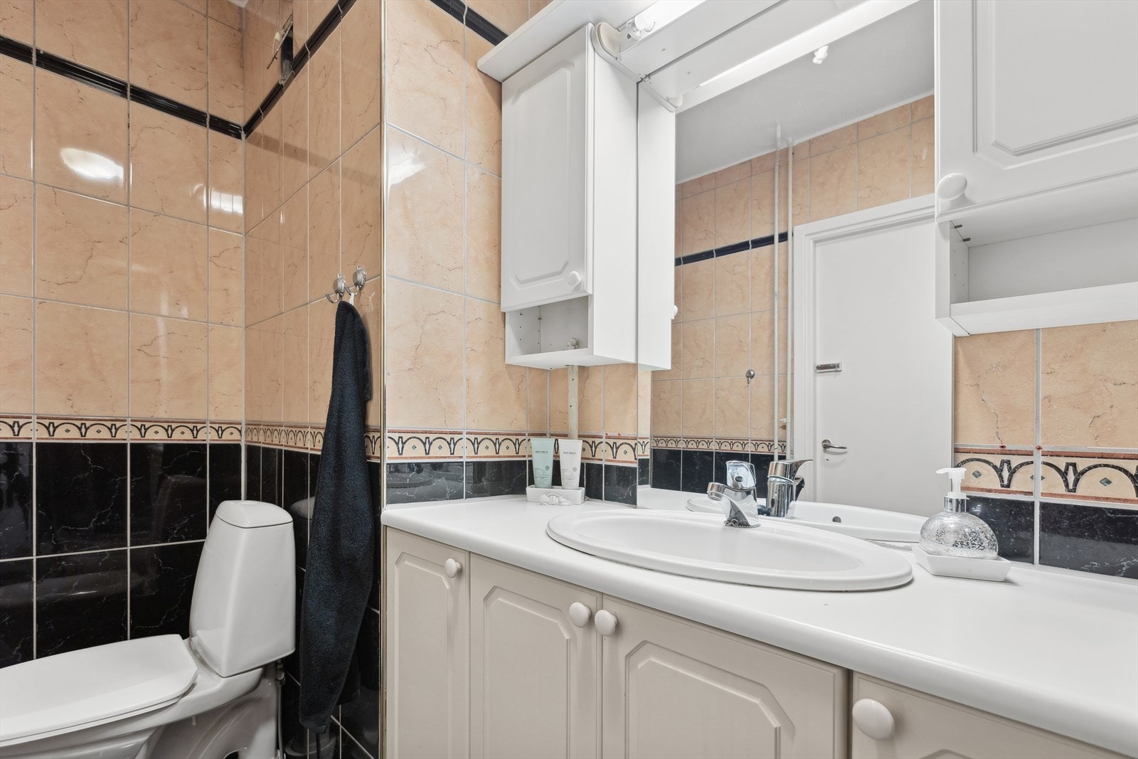 Flislagt bad, av eldre dato. Galleribilde