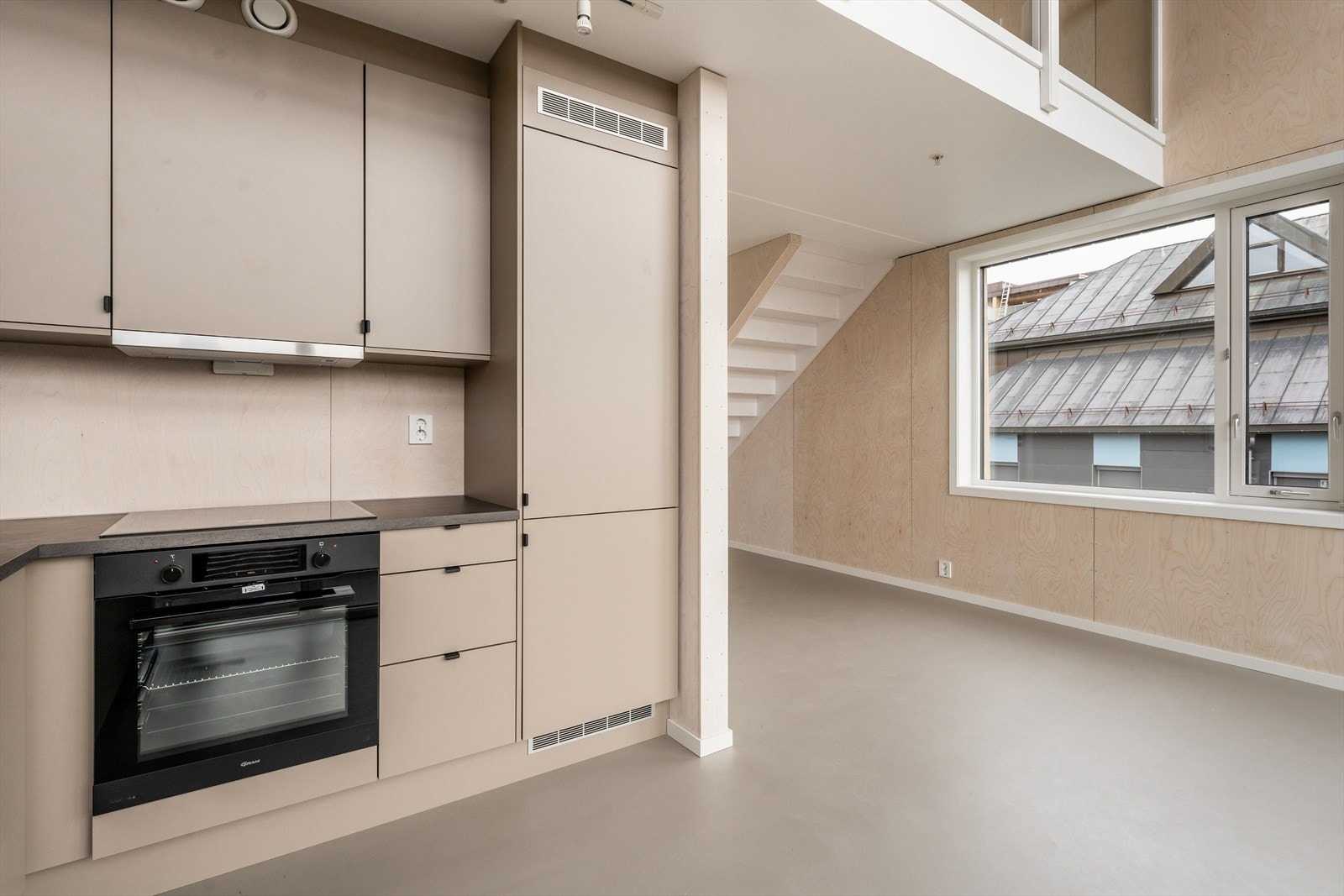 Kjøkken levert fra System kjøkken AS med integrerte hvitevarer fra Gram Galleribilde