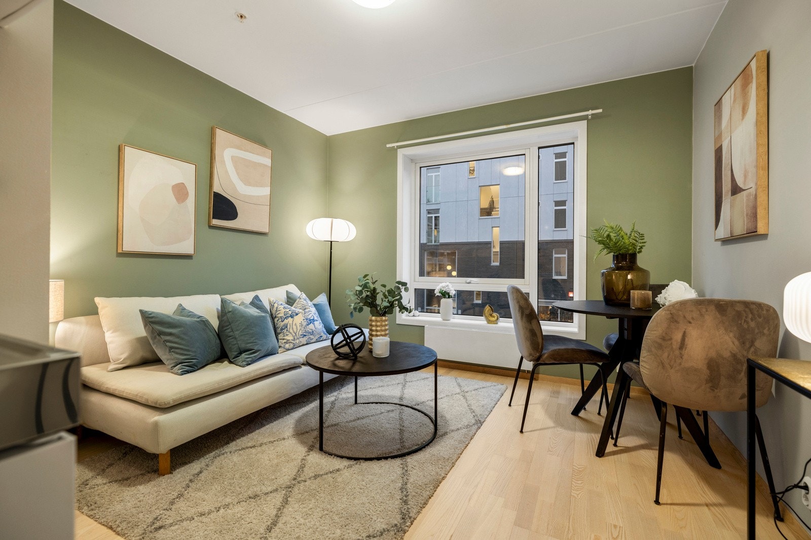 Hybelen er ca. 20 kvm. Galleribilde