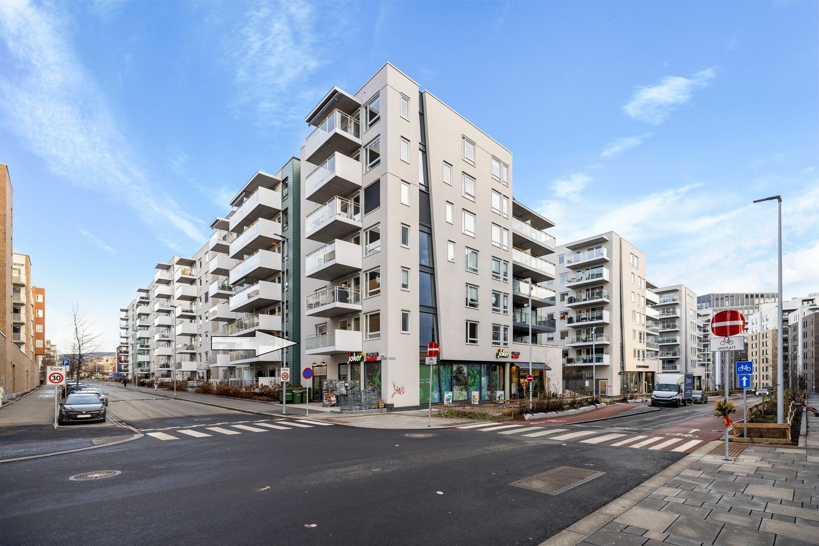 Beliggende i hjertet av Løren - familievennlig beliggenhet i et spennende og raskt voksende område. Galleribilde