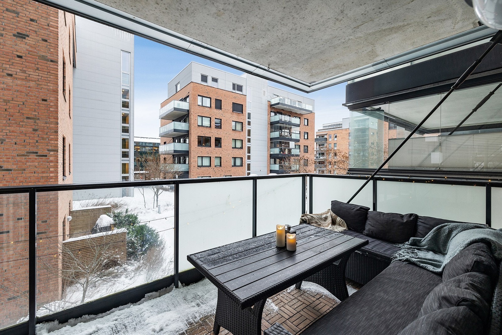 Leiligheten har en vestvendt balkong på hele 14 kvm! Galleribilde