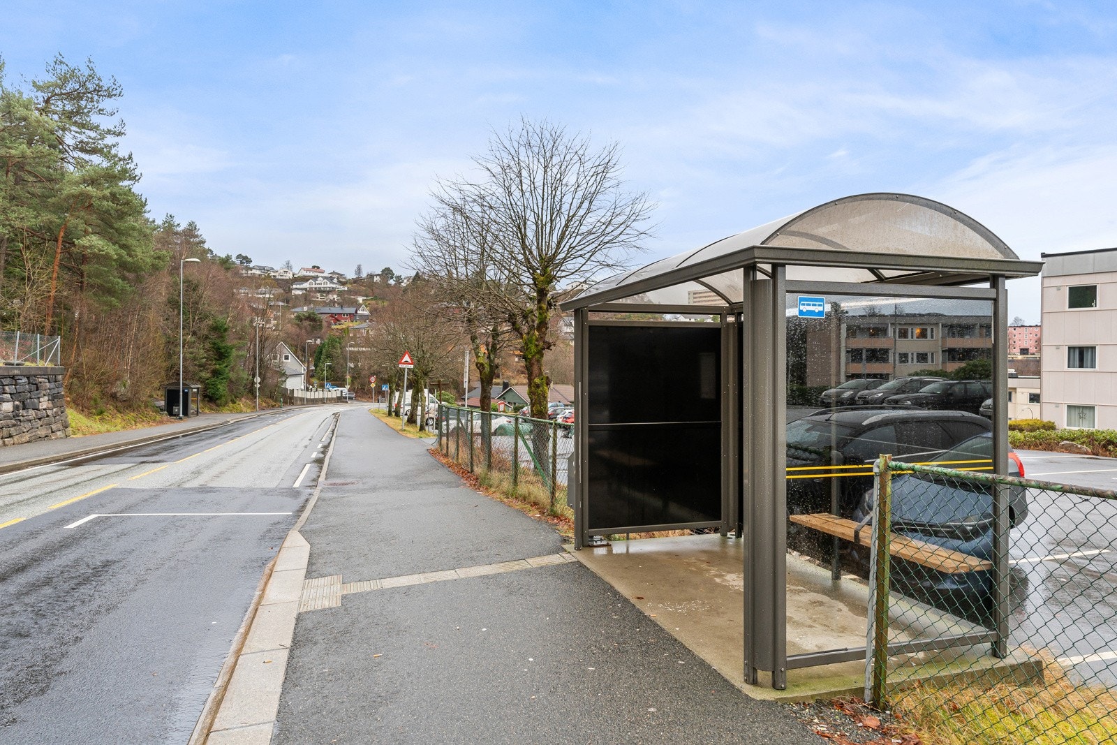 Fra Oasen senter er det gode bussforbindelser til Bergen sentrum. Galleribilde