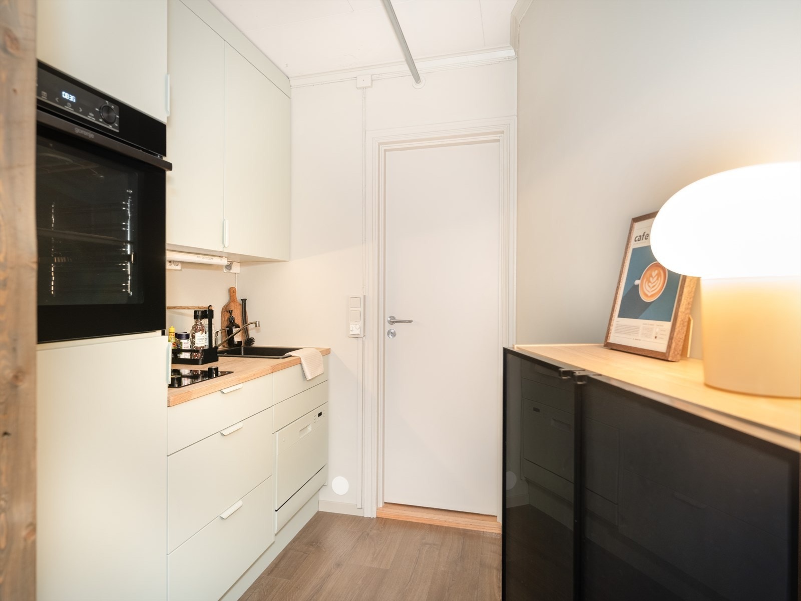 Delikat plassbyggd kjøkken vurdert til TG1 av takstmann. Galleribilde