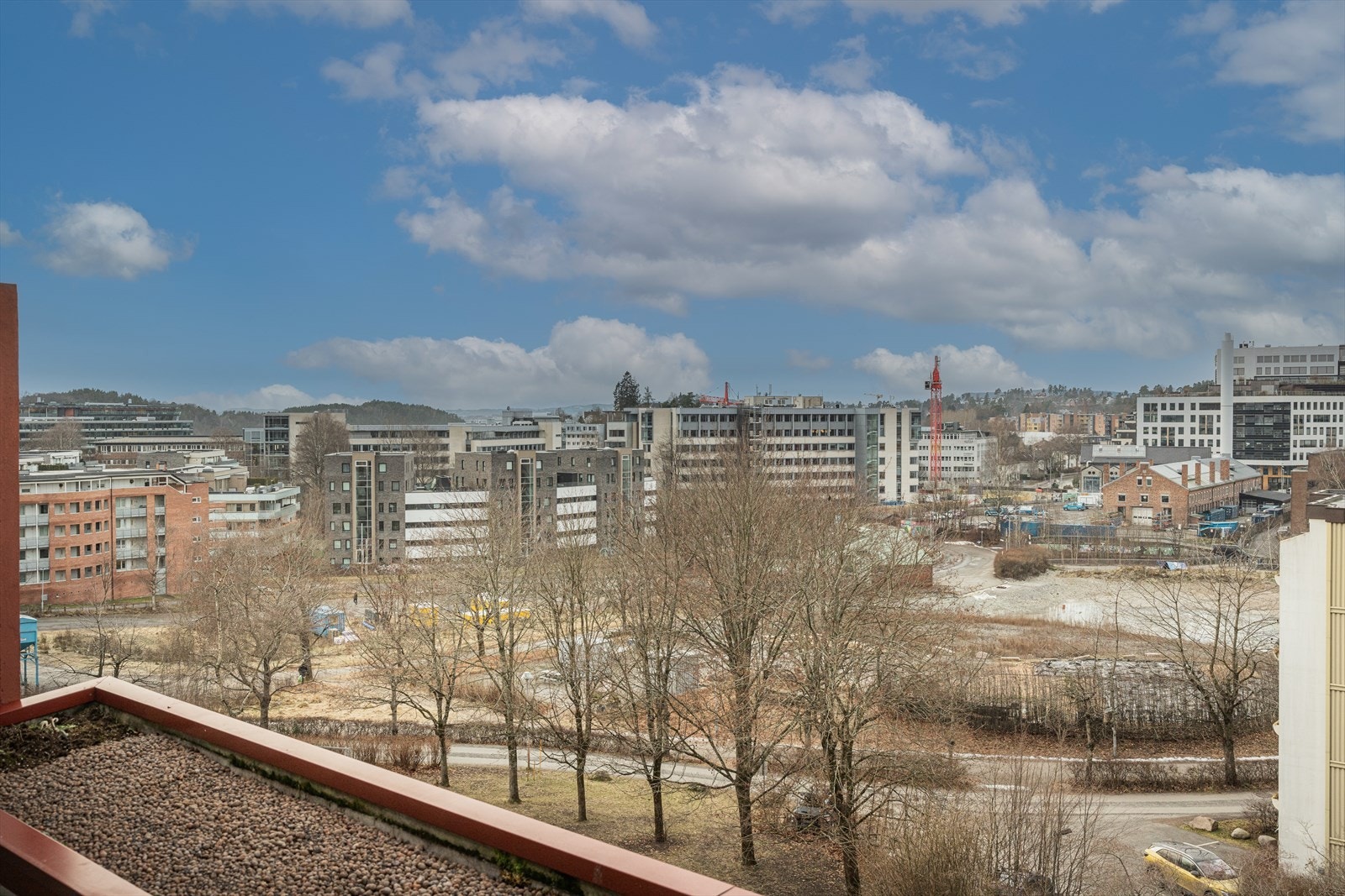 Fra balkongen har du nydelig utsikt over nærområdet. Galleribilde