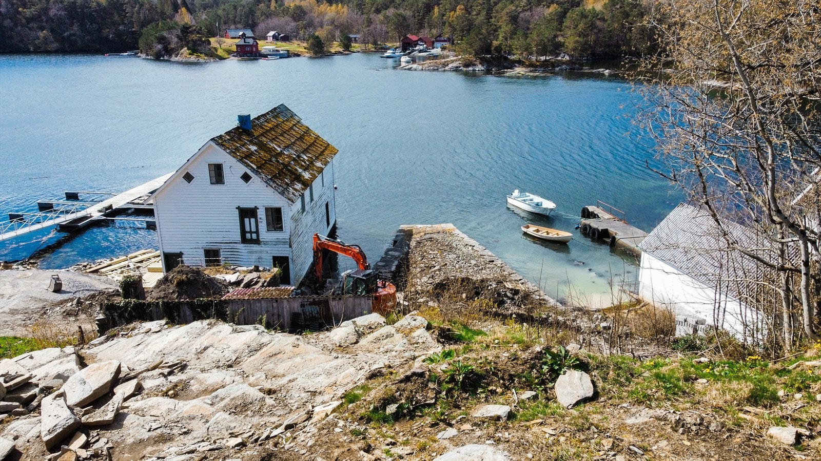 Nausttomt på 70 m2 regulert til 2 naust - Prisantydning kr 944 000,- Galleribilde