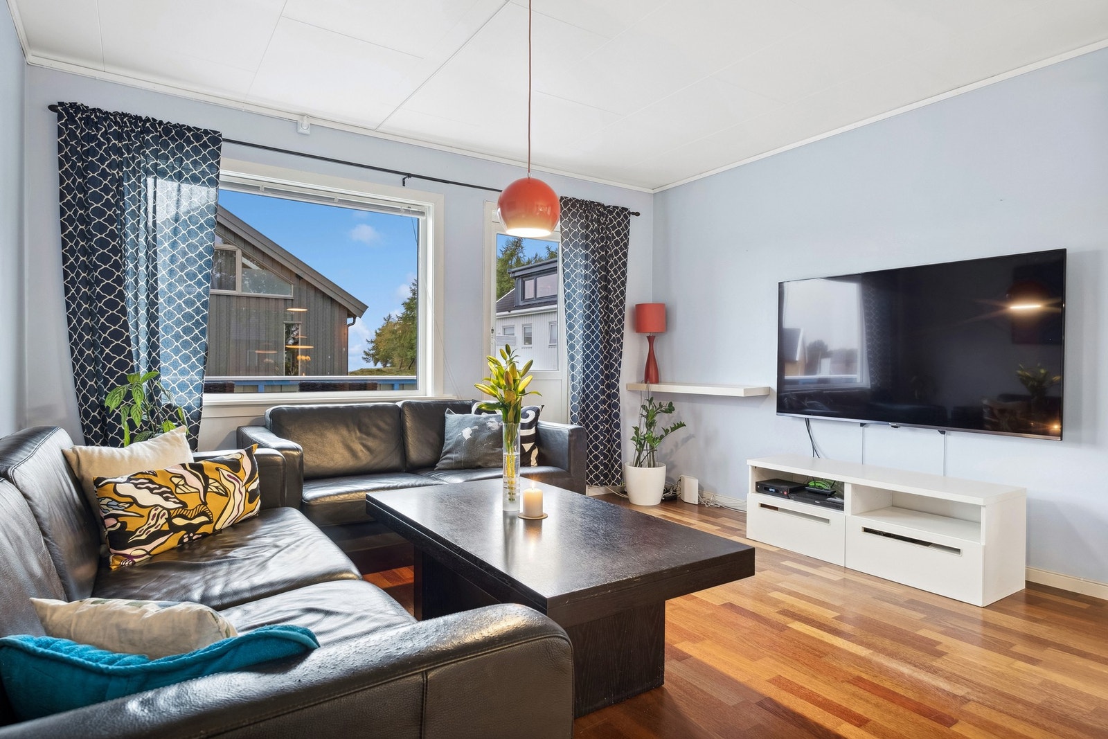 Boligen er en del av et etablert som er godt driftet. Galleribilde