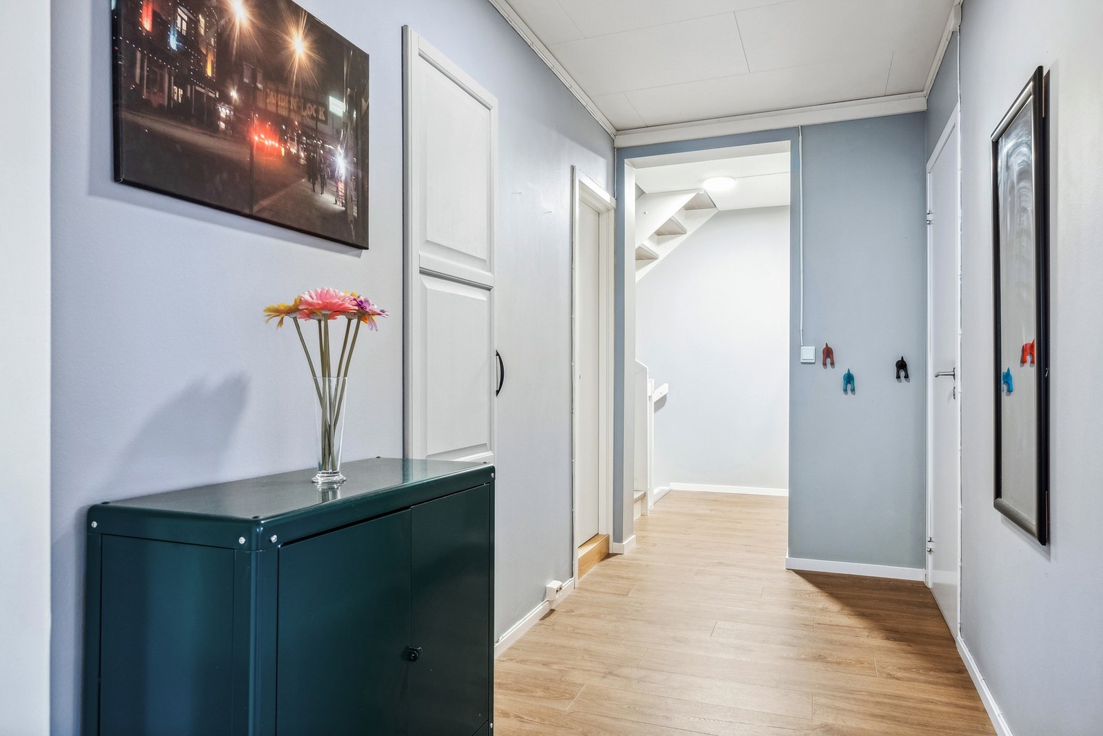 Fra gangen har du adkomst til alle rom i 2. etasje. Galleribilde