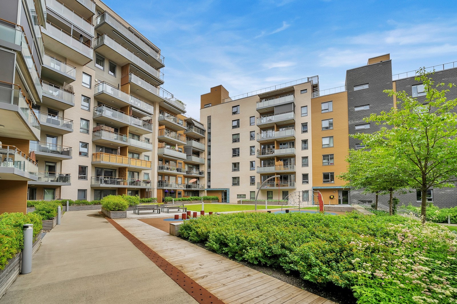 Sameiet har et pent opparbeidet fellesområde. Galleribilde