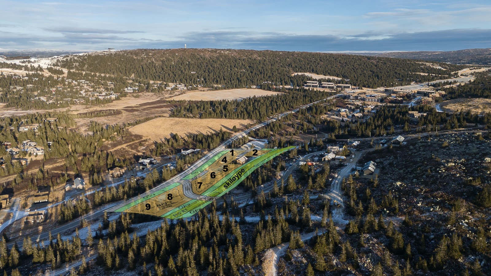 Fritidstomten ligger i første rekke på Ilsæterurda, et nytt og eksklusivt hyttefelt på Hafjell, like ved Hafjelltoppen, Ilsetra og Gaiastova. Galleribilde