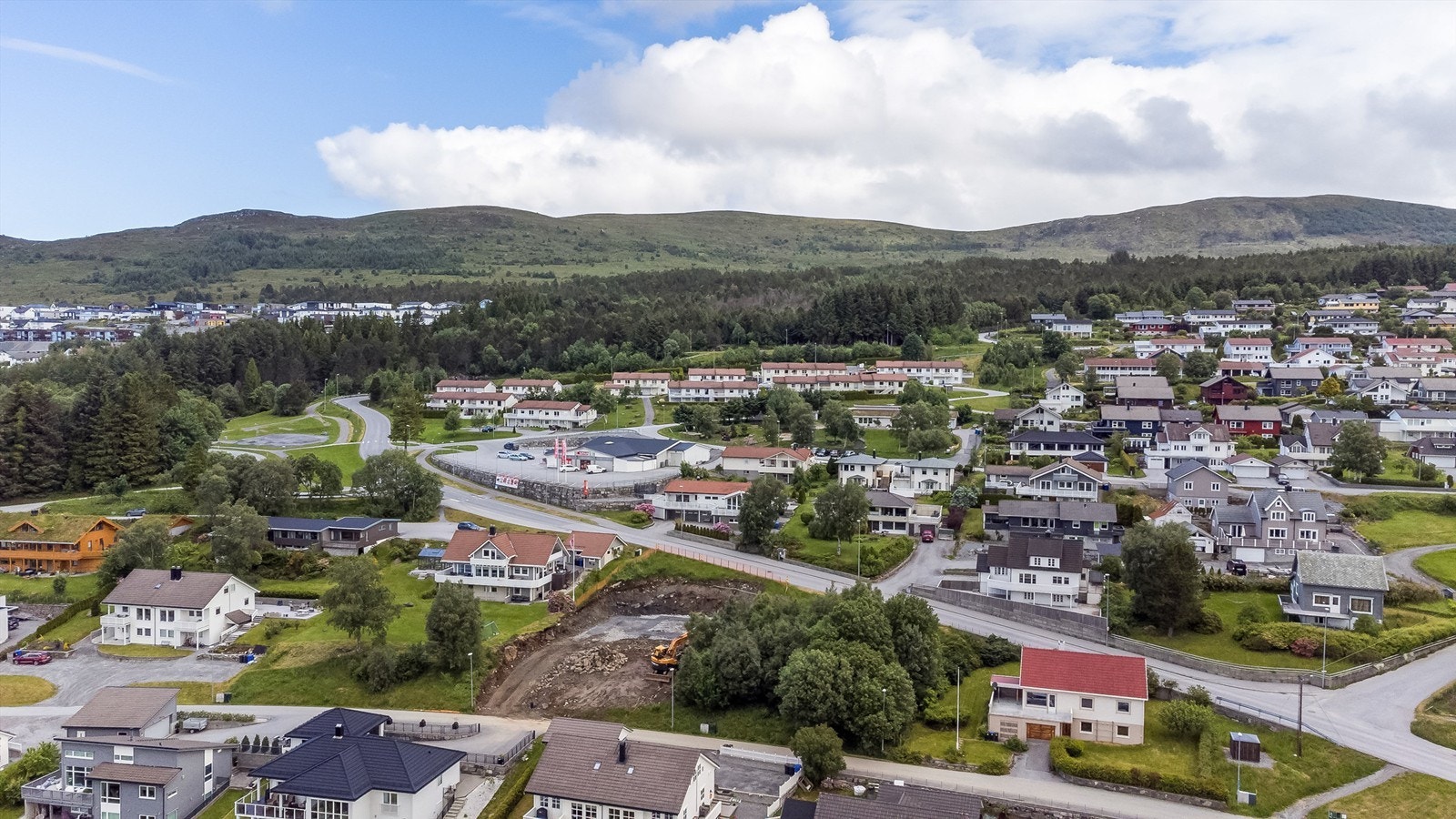 Gangavstand til daglegvarebutikk, barnehage, Høddvoll mm. Galleribilde
