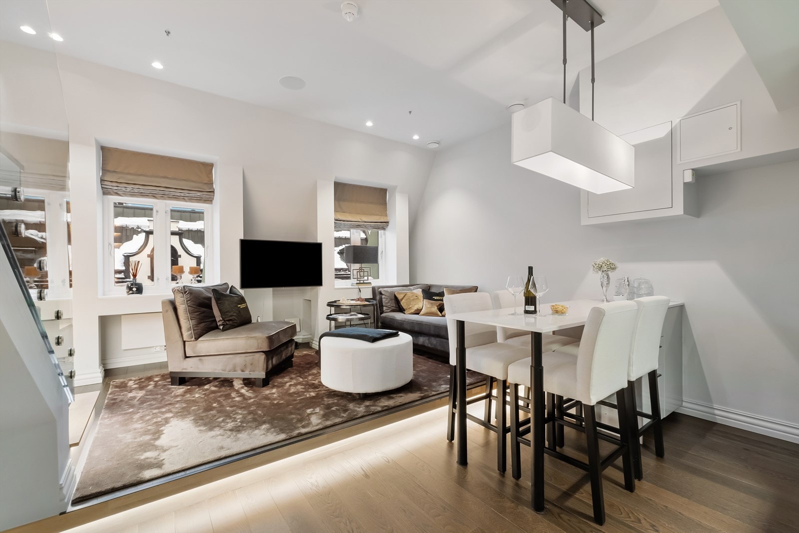 Elegant leilighet med balkong og heis. Galleribilde