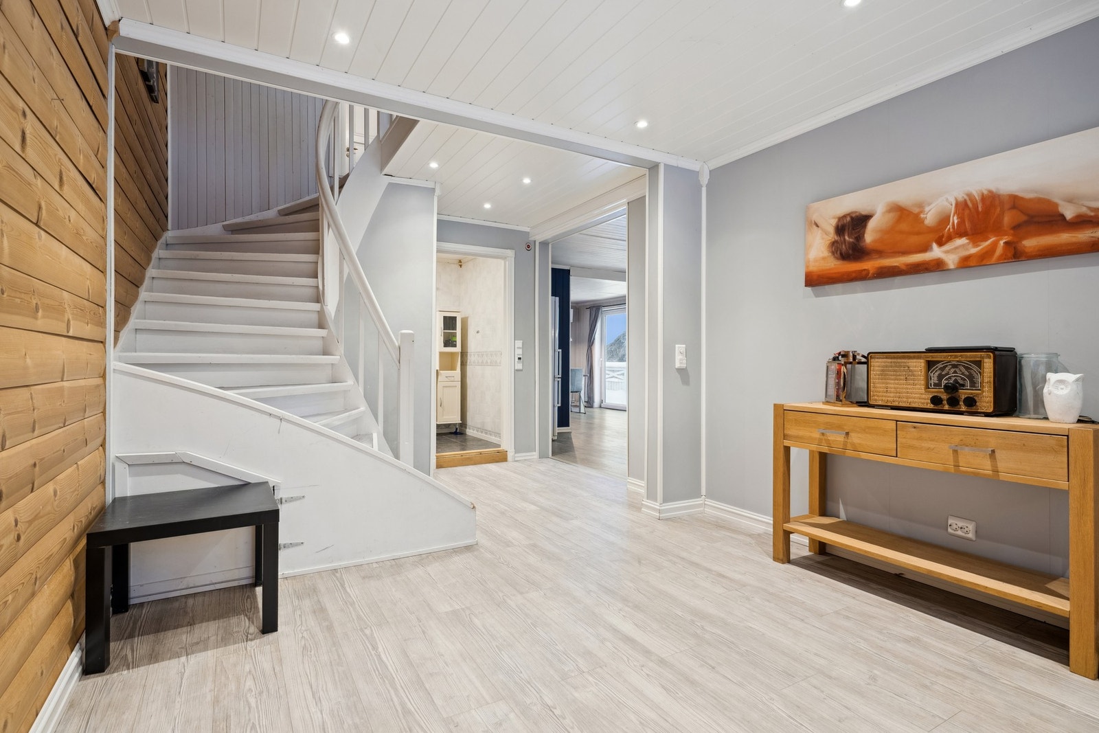 Gang/trapperom. Galleribilde