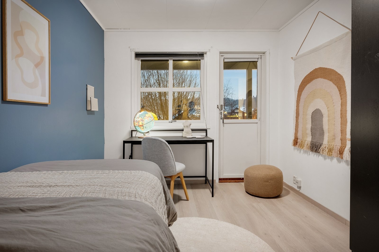 - Her har du direkte utgang til terrassen - Galleribilde