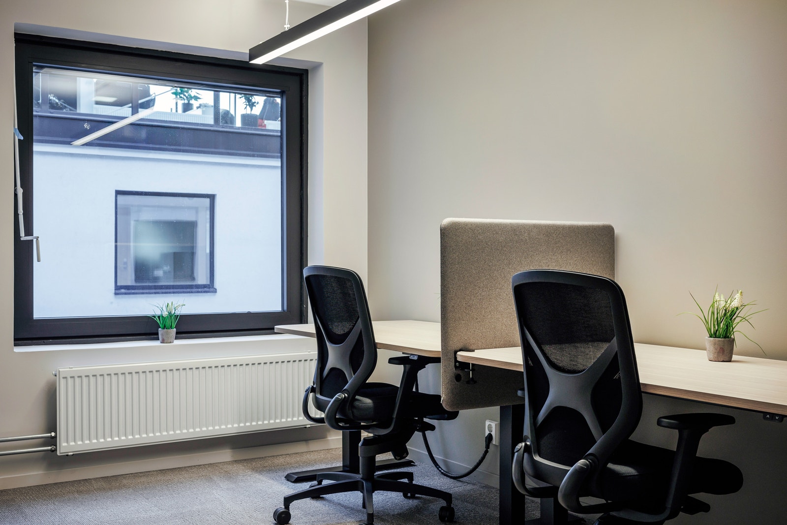 2-manns Premium privat kontor Galleribilde